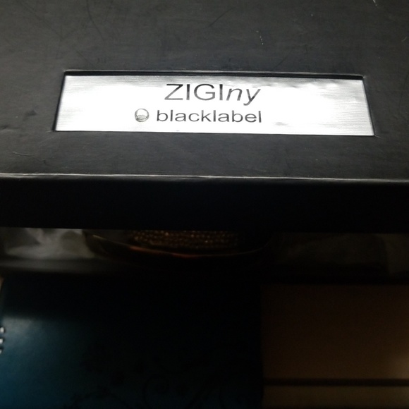 Shoes - Picture 2 of 3